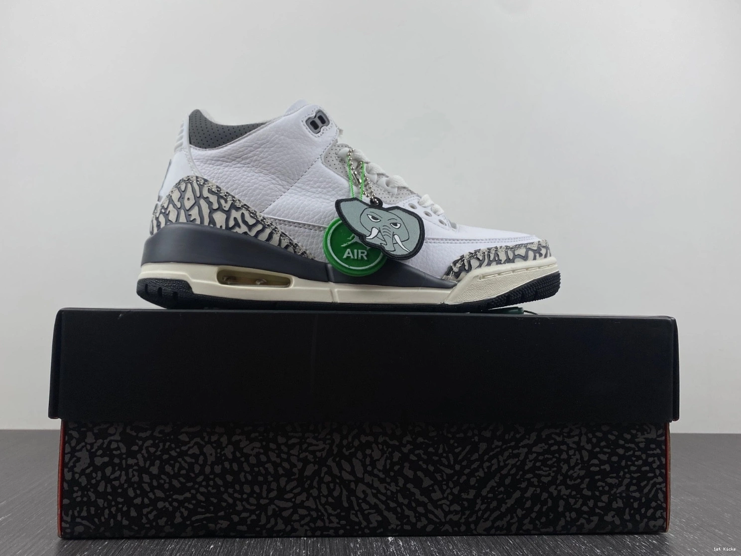 Retro Sneak DX6665-100 Jordan (GS) Hide 3 - N' 0205